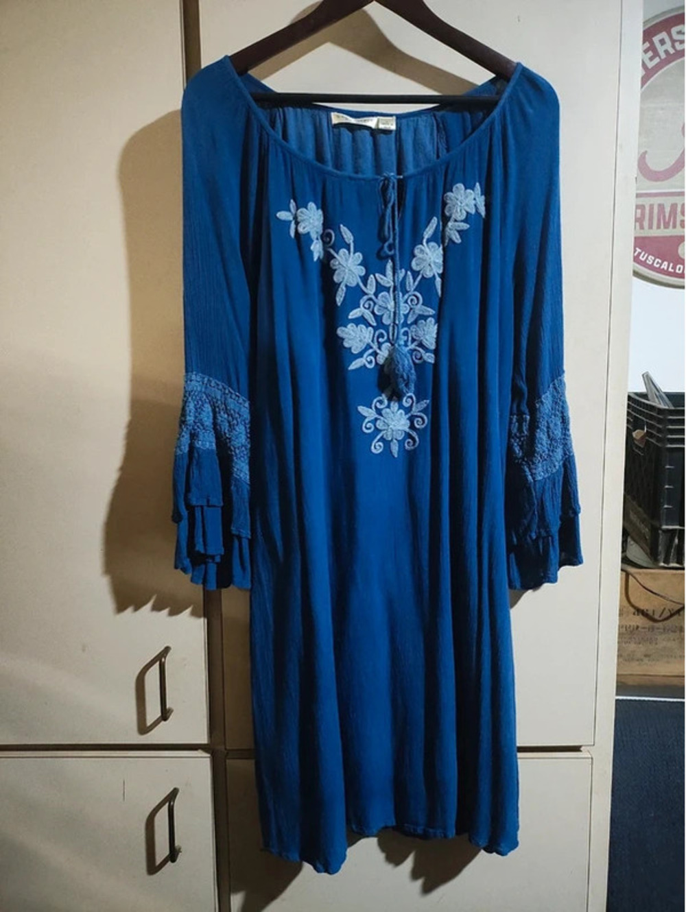 Studio West Apparel size L with Bell sleeves Blue